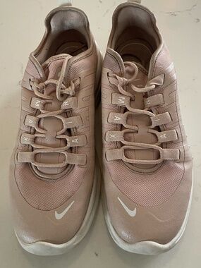 Nike Air Max Axis in Particle Beige/ Blush Size 7.5
